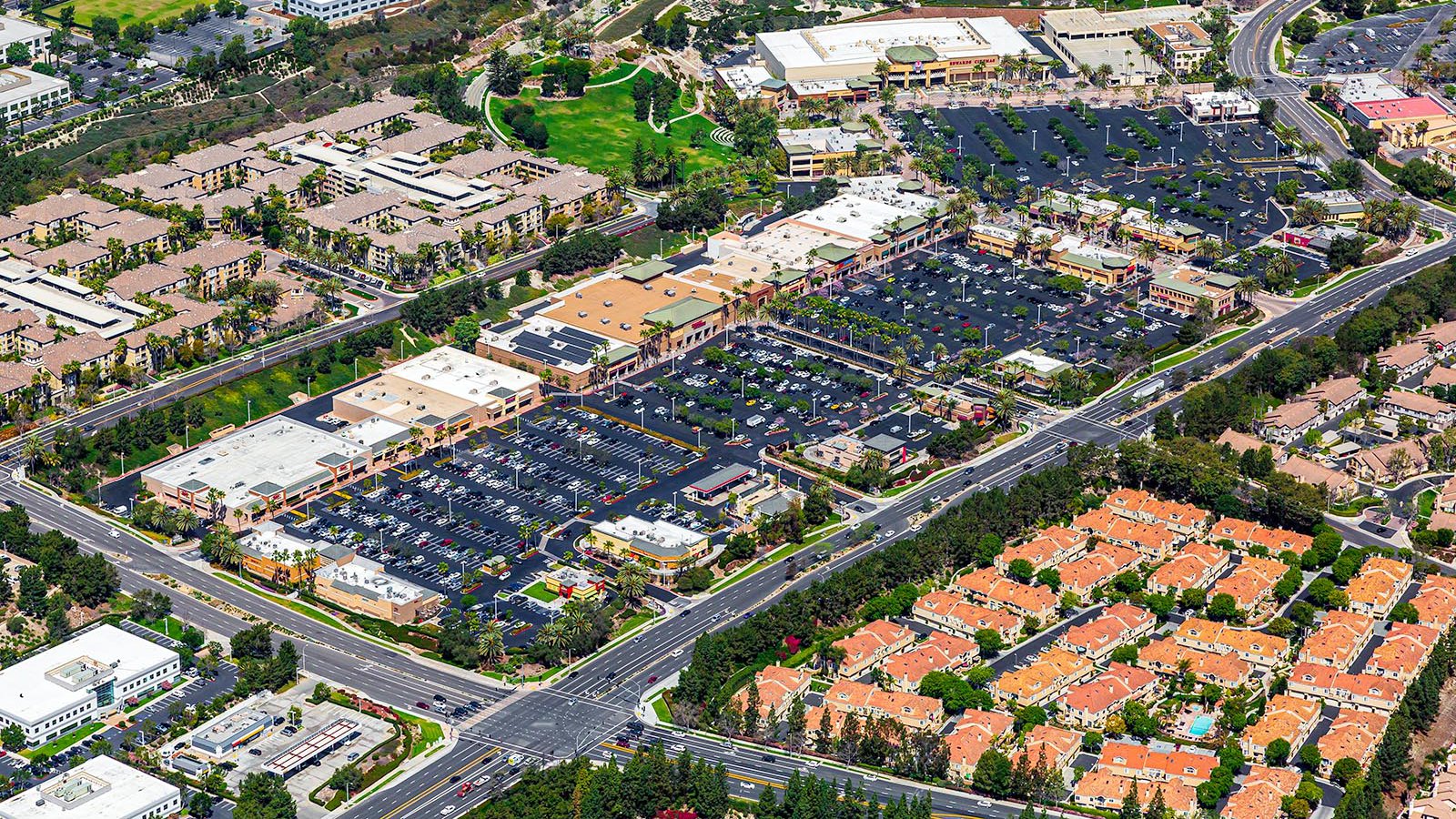 Commercial Real Estate photo of the Aliso Viejo Towne Center Shopping Center