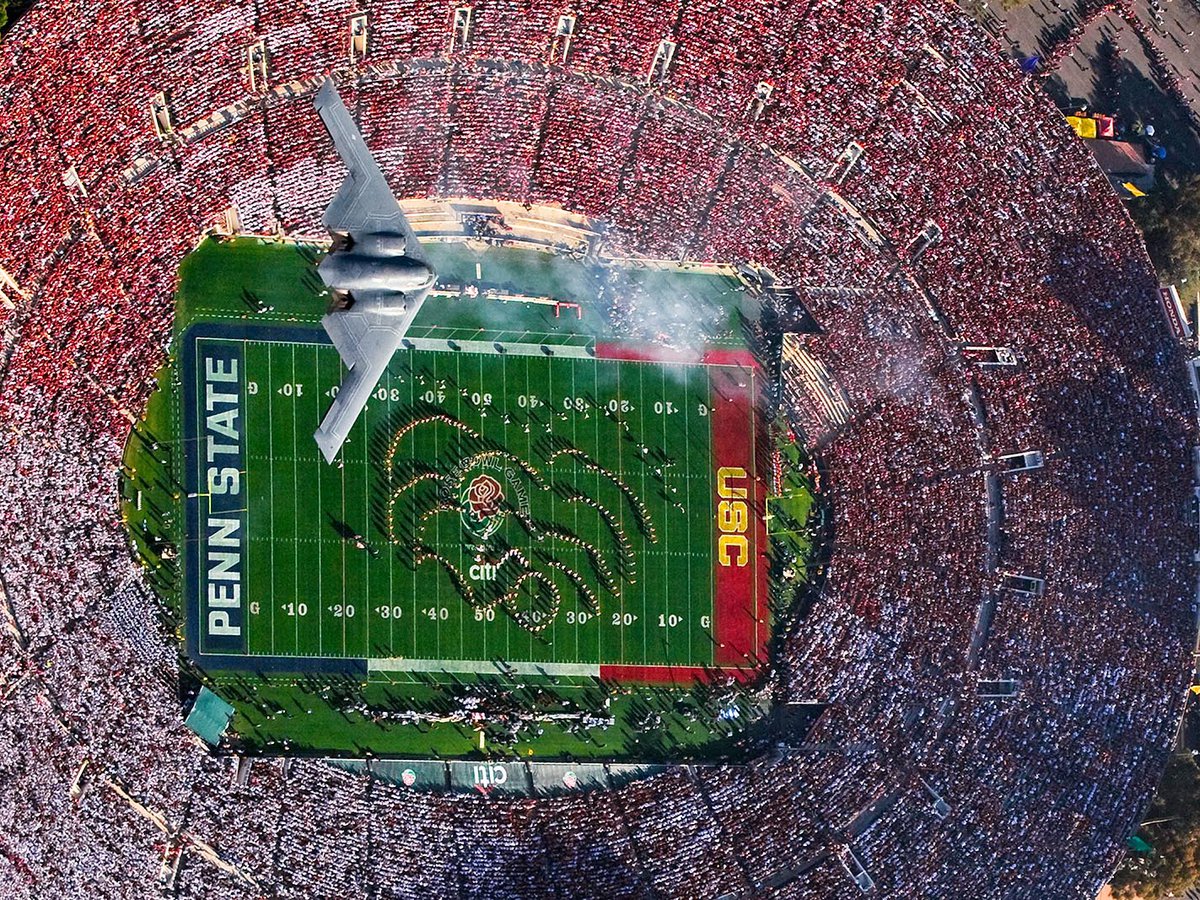 Blog Image of a B-2 Stealth Bomber flying over the 2009 Rose Bowl Game in Pasadena, California