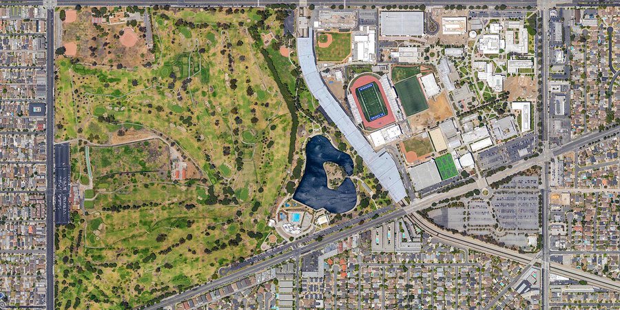 School vertical photo of El Camino College in Torrance, California