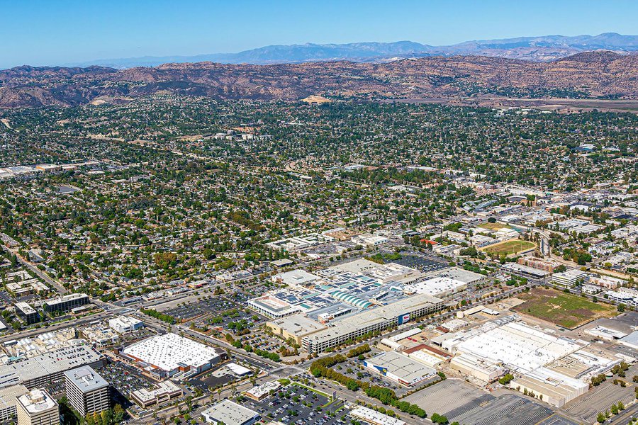 Commercial photo of the Westfield Topanga & The Village shopping center in Canoga Park, California