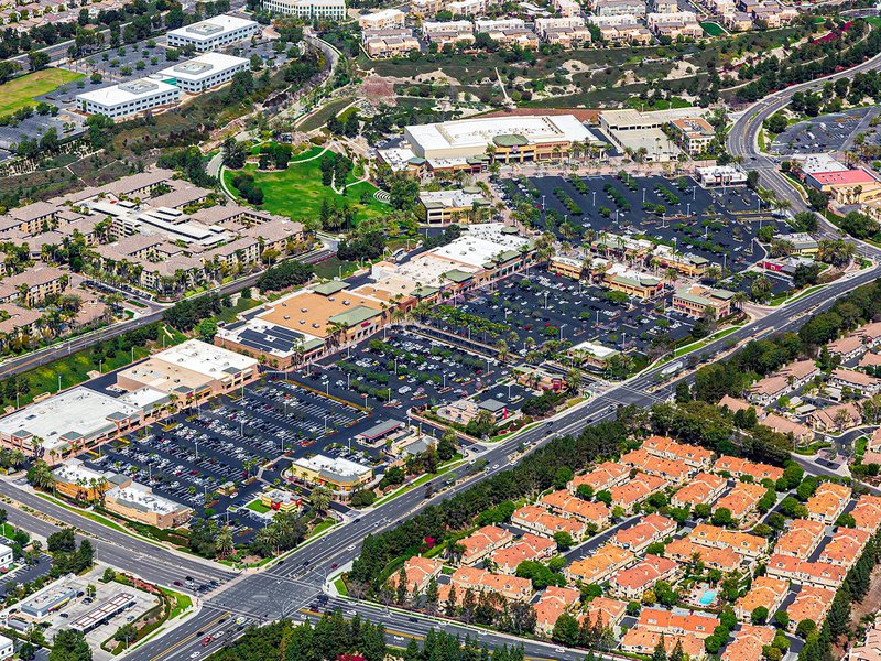 Commercial Real Estate photo of the Aliso Viejo Towne Center Shopping Center