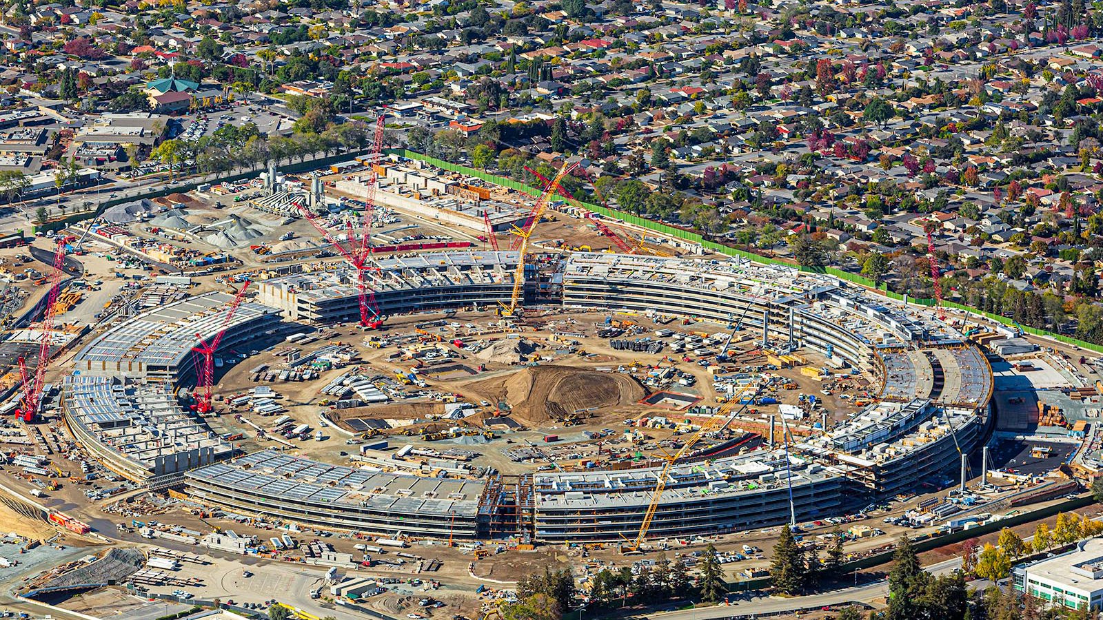 Aerial construction photo of Apple Park being built in Cupertino, California
