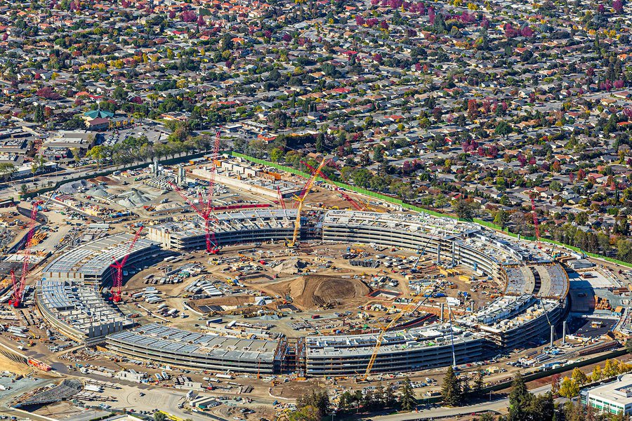 Aerial construction photo of Apple Park being built in Cupertino, California