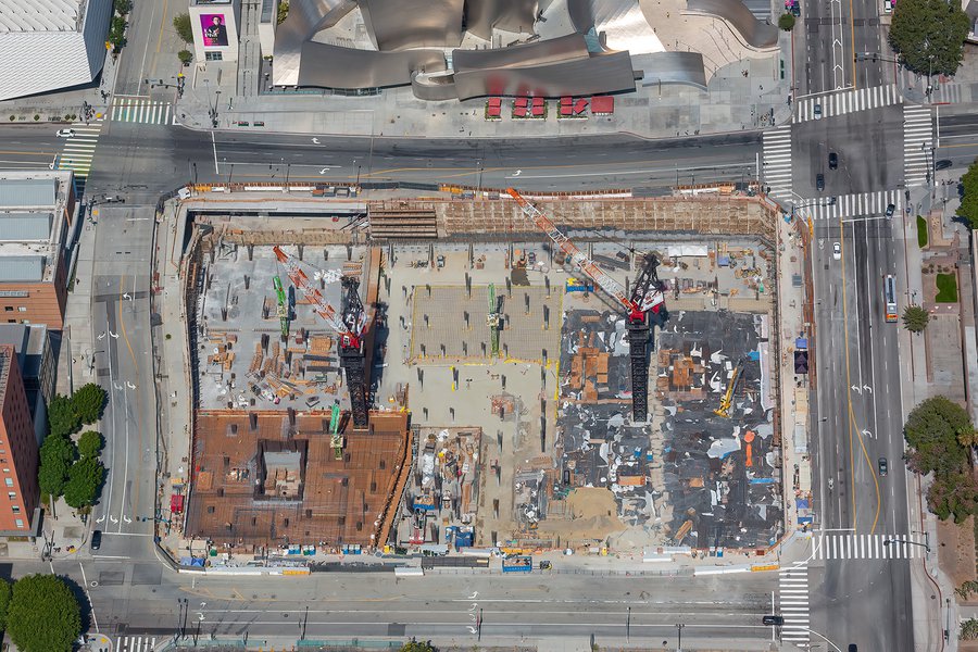 Blog photo of two large cranes constructing the future Grand Avenue Project buildings in DTLA, California