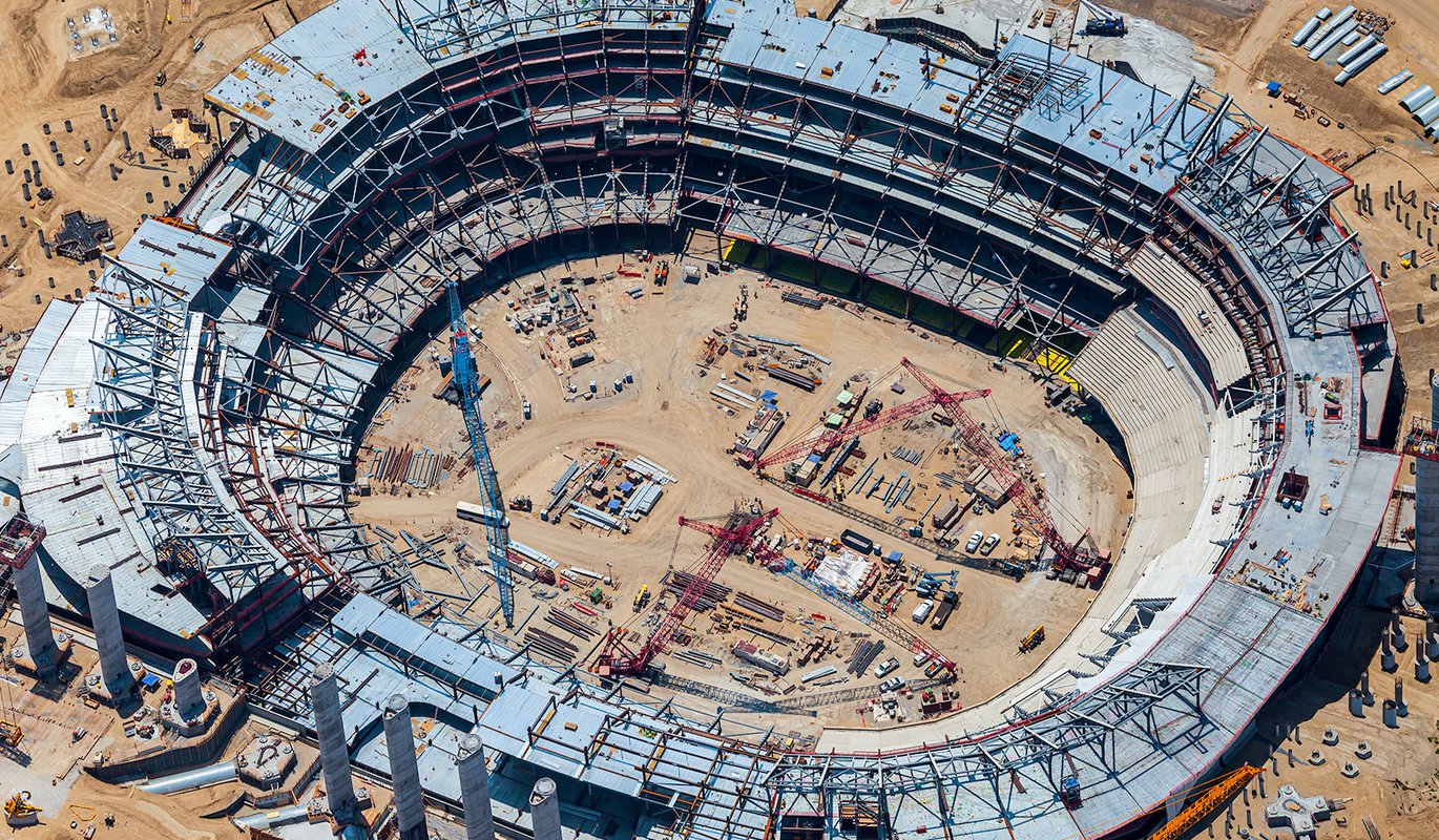 los-angeles-times-photo-of-sofi-stadium-construction-west-coast
