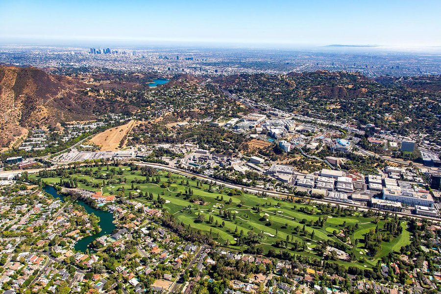 Sports photo of Lakeside Golf Club in Toluca Lake with Downtown Los Angeles and Santa Catalina Island in the background