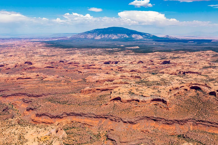 Blog image 1576 of the various rock layers in the Navajo Nation