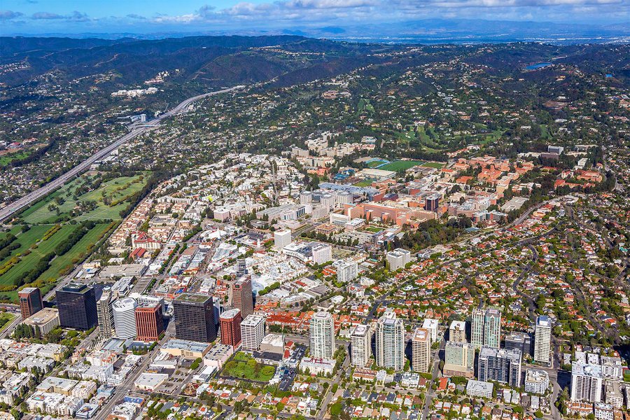 School photo of the University of California, Los Angeles (UCLA) in Westwood, California