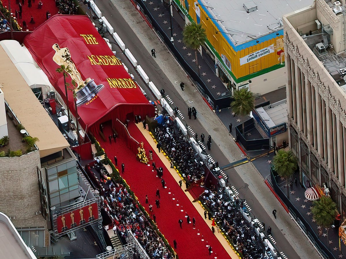 Aerial view of the 2009 Academy Awards red carpet in Hollywood, California