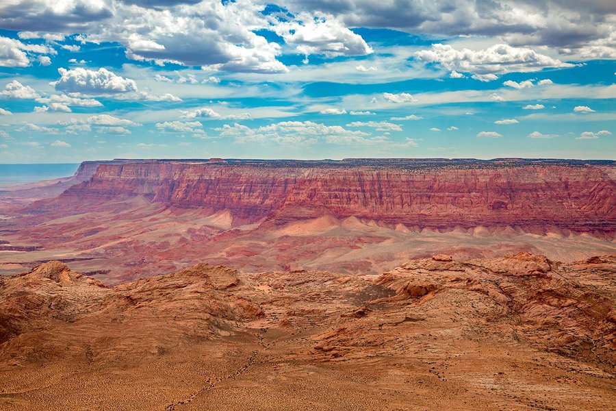 Blog photo of the Grand Canyon National Park with red rock contrasted against blue skies