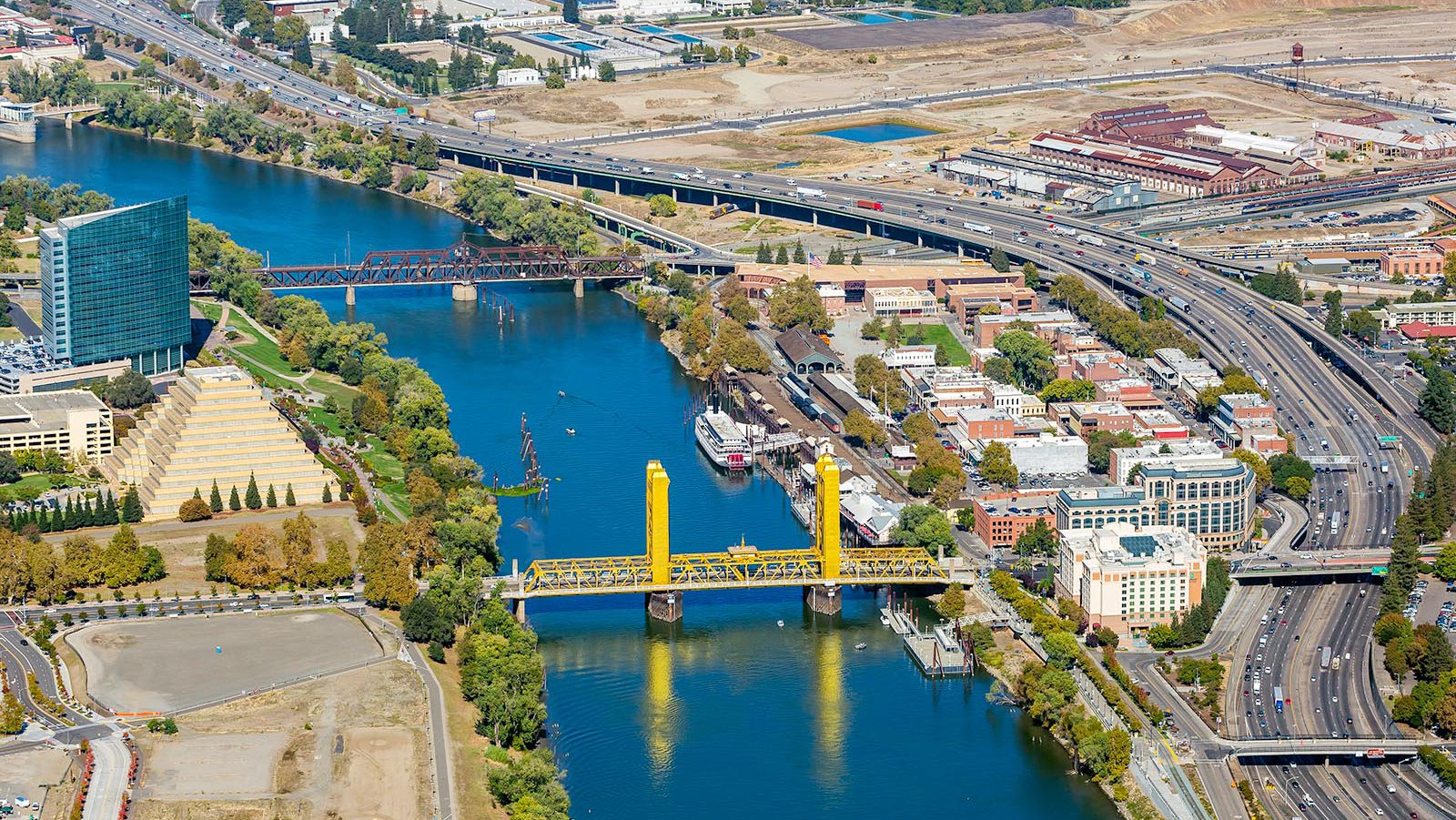 Blog photo of the Tower Bridge, the yellow bridge that connects East and West Sacramento