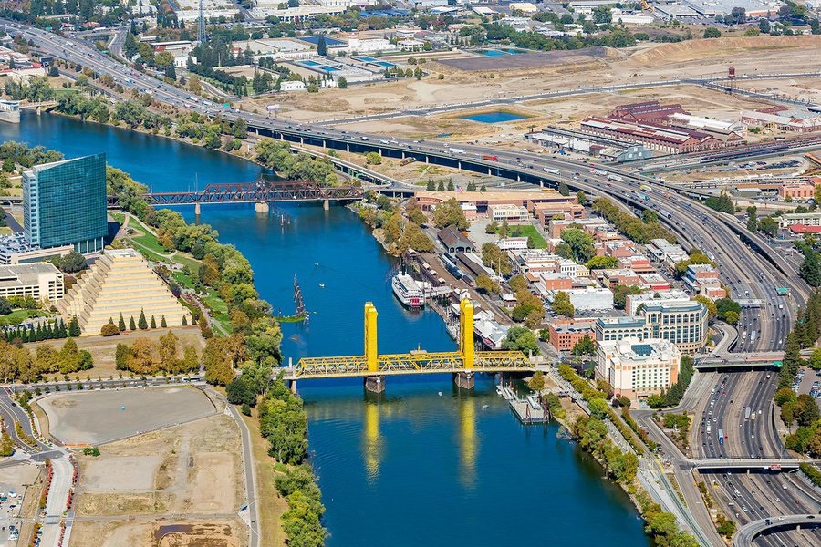 Blog photo of the Tower Bridge, the yellow bridge that connects East and West Sacramento